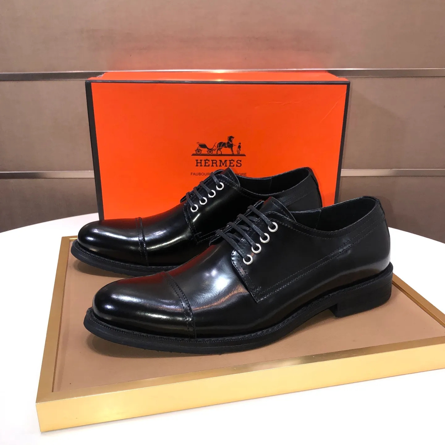 Men's Men's Shoes💰540💰[HERMES] (cowhide lining)🍀Italian top luxury🍀He does not pursue novel styles and gorgeous colors, but attracts the favor of successful men with his flawless, elegant and classic style. Formal leather shoes This very comfortable, simple and stable style allows you to easily match any style! The pattern is absolutely 1:1 refined from the original case, and we strive for excellence in materials, imported cowhide + cowhide lining💪💪💪extraordinary texture👍! .Code number: 39-45 (45 customized)